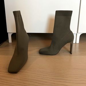Never worn before - sock heeled booties - zara - green